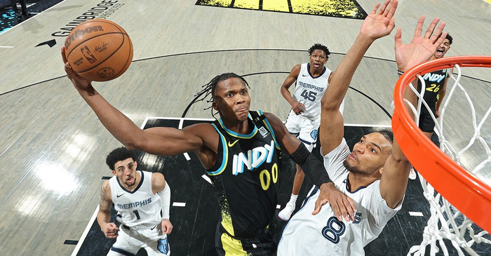 熊猫体育app-包含步行者力克灰熊，取得常规赛首胜的词条