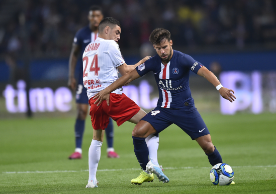 体育赛事直播-兰斯迎战雷恩的比赛异常激烈