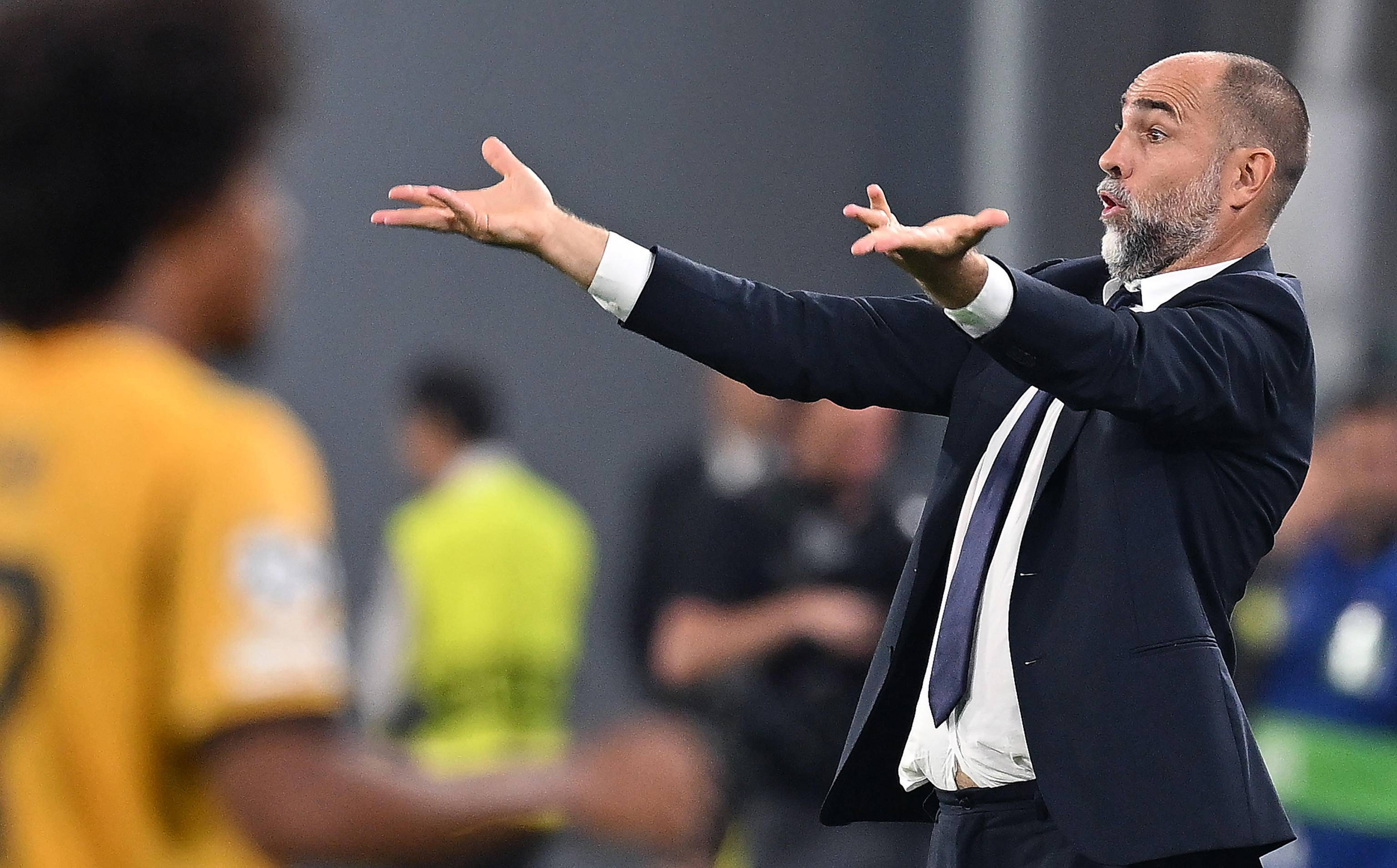 熊猫体育直播-尤文图斯加时胜利，进军欧冠半决赛